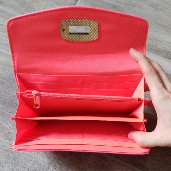 Neon wallet and bracelet - Picture 7 of 7